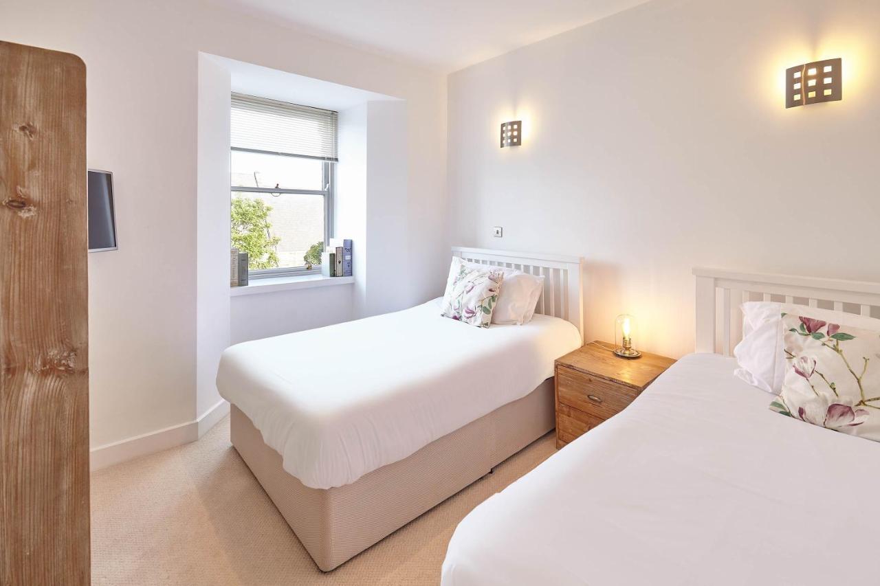 Host & Stay - Penthouse Pad Scarborough Buitenkant foto