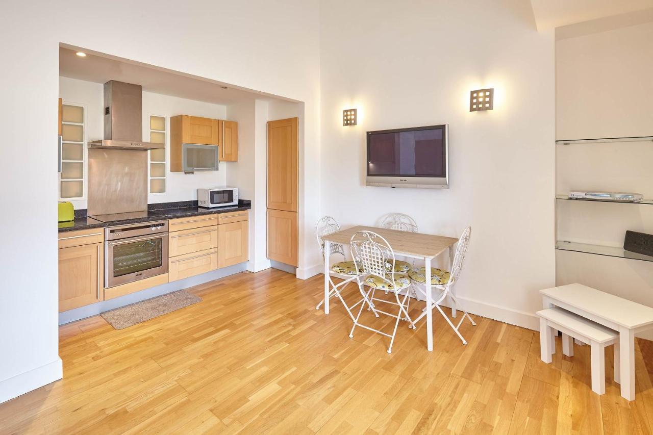 Host & Stay - Penthouse Pad Scarborough Buitenkant foto
